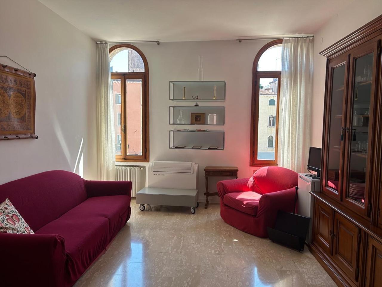 Venice Homes & Holidays Room photo